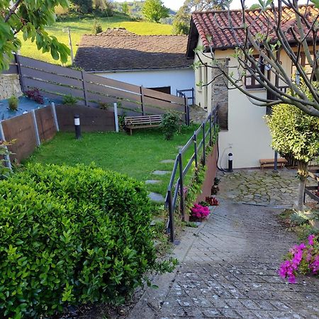 カンガス・デル・ナルセア La Casina De Santulayaヴィラ エクステリア 写真