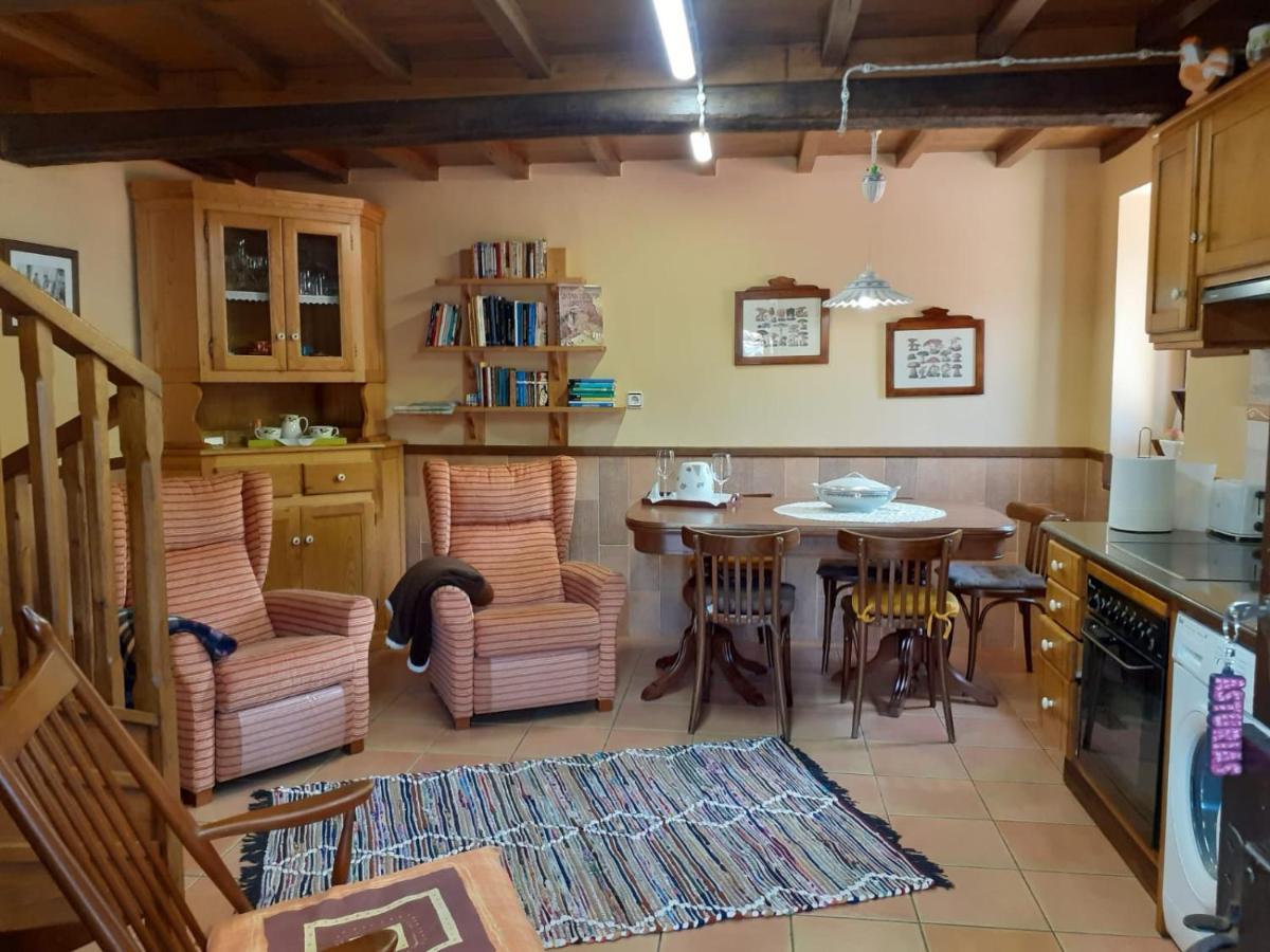 カンガス・デル・ナルセア La Casina De Santulayaヴィラ エクステリア 写真