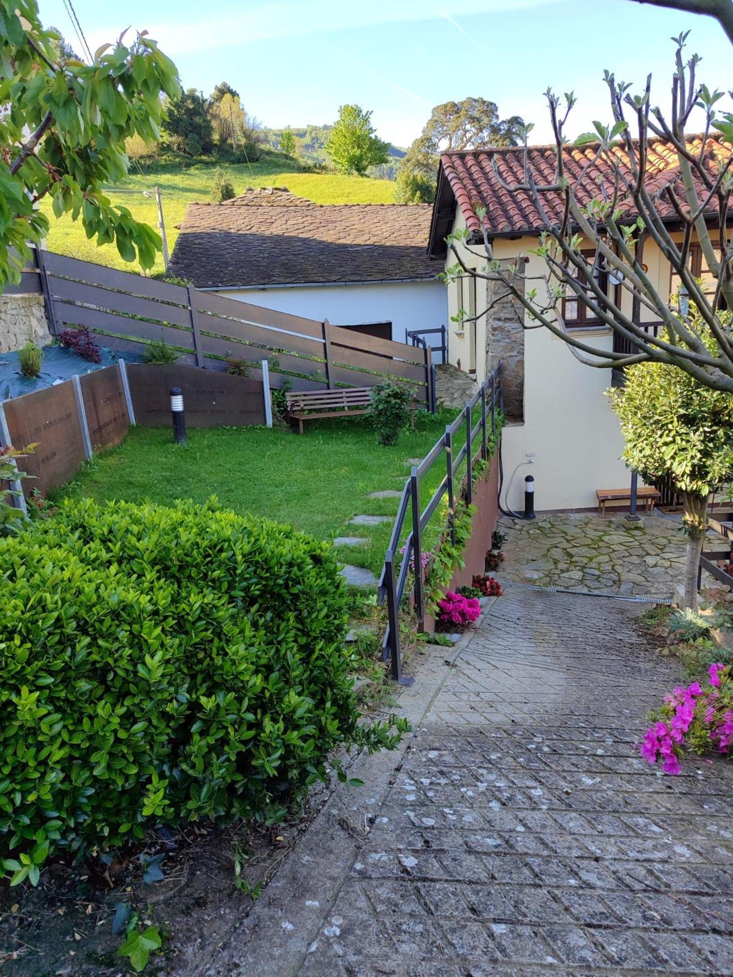 カンガス・デル・ナルセア La Casina De Santulayaヴィラ エクステリア 写真