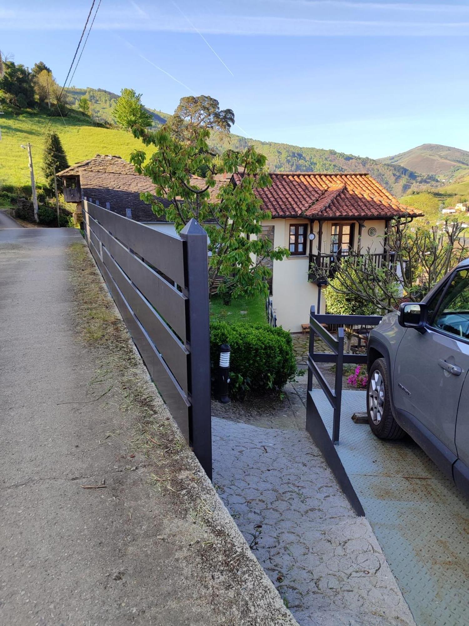 Adrales La Casina De Santulayaヴィラ エクステリア 写真